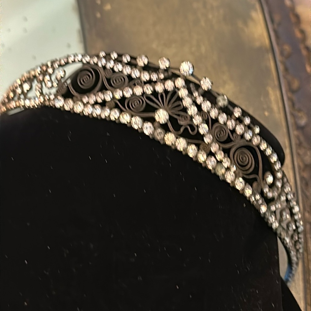 Tiara 1900’s early 1800’s unique hard to find ok condition not perfect FIRM - Picture 2 of 16